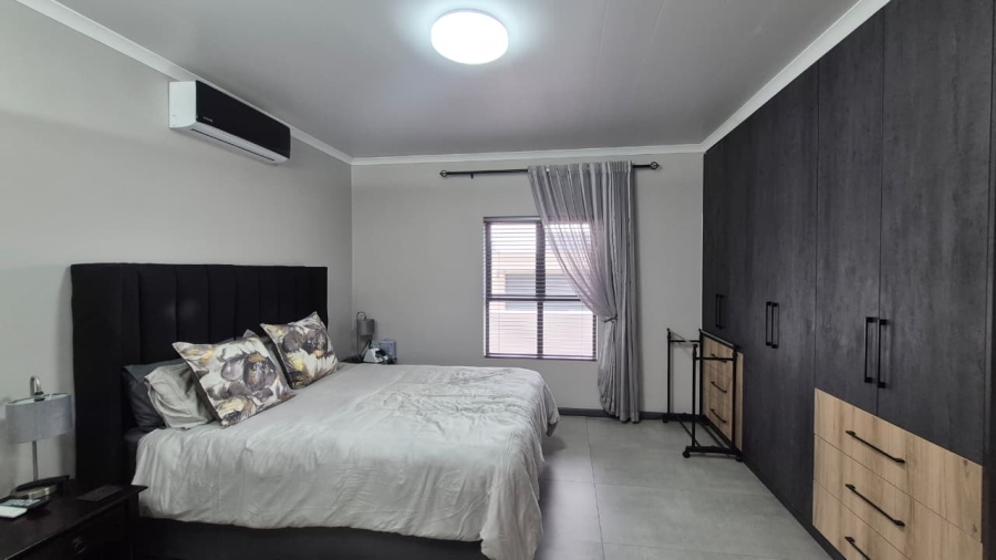 3 Bedroom Property for Sale in Altona Western Cape